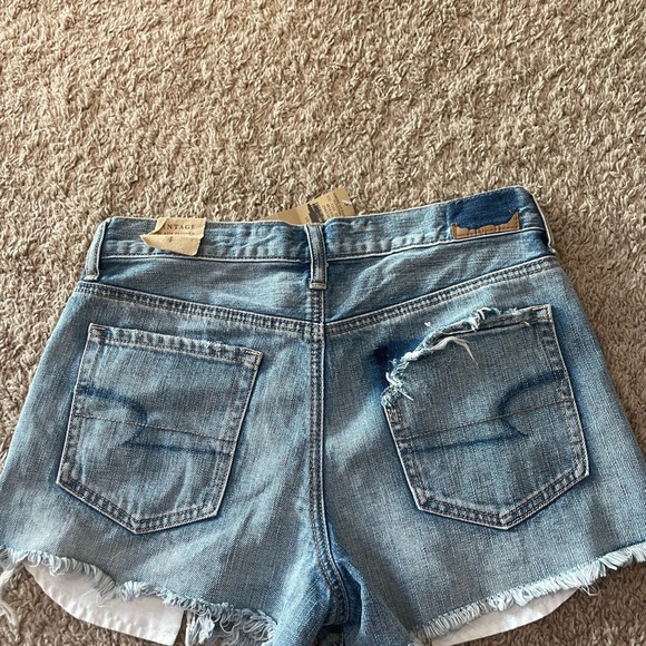 American Eagle shorts - Picture 2 of 3